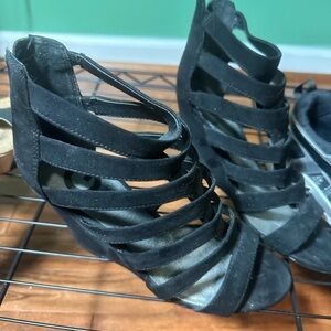 Guess Elegant Black Strappy Women's wedges